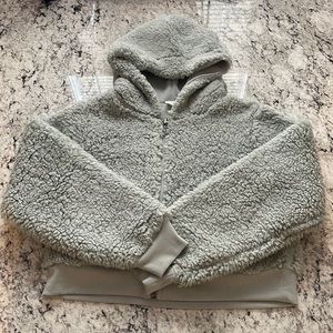Hollister Reversible Sherpa Cropped Mint Size Small